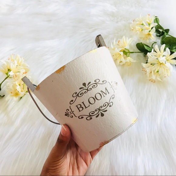 Other - Shabby Chic Farm House Bloom Bucket